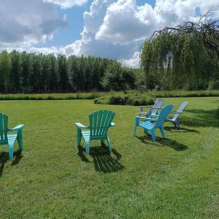 Aux Petits Bonheurs Avec Salle De Jeux Ferienhaus