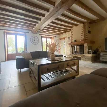 Dom wakacyjny Aux Petits Bonheurs Avec Salle De Jeux Coulimer