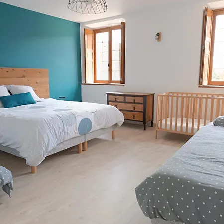 Dom wakacyjny Aux Petits Bonheurs Avec Salle De Jeux Coulimer