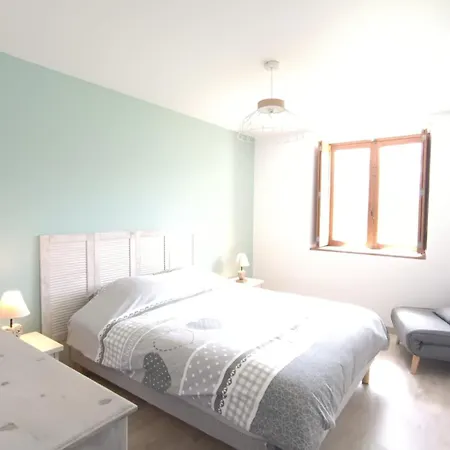 Aux Petits Bonheurs Avec Salle De Jeux Ferienhaus Coulimer