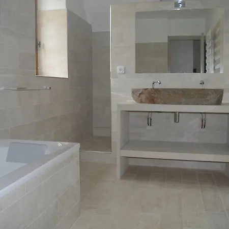 Aux Petits Bonheurs Avec Salle De Jeux Coulimer