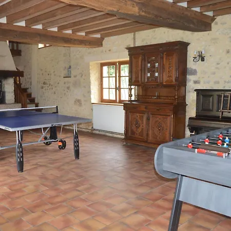 Aux Petits Bonheurs Avec Salle De Jeux Dom wakacyjny