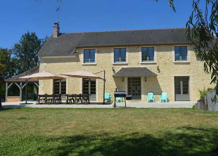 Aux Petits Bonheurs Avec Salle De Jeux Coulimer