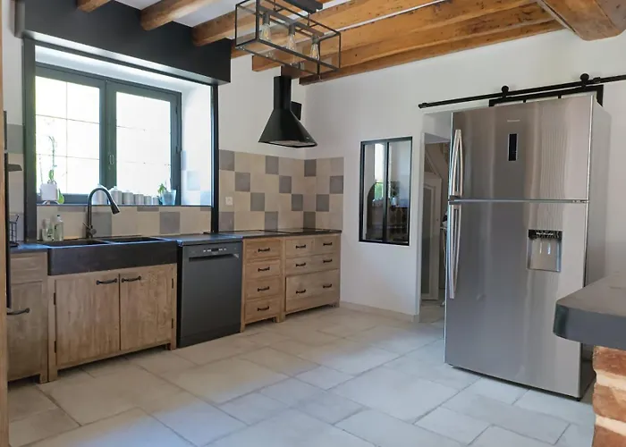 Aux Petits Bonheurs Avec Salle De Jeux Coulimer