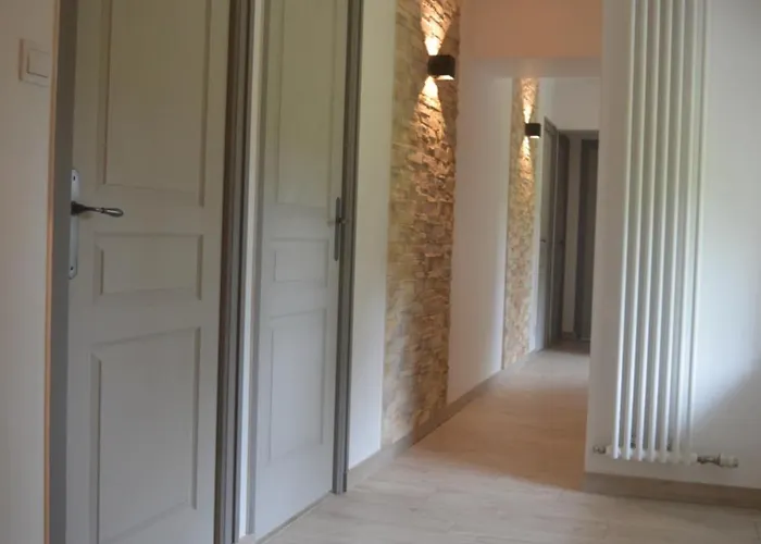 Aux Petits Bonheurs Avec Salle De Jeux Coulimer